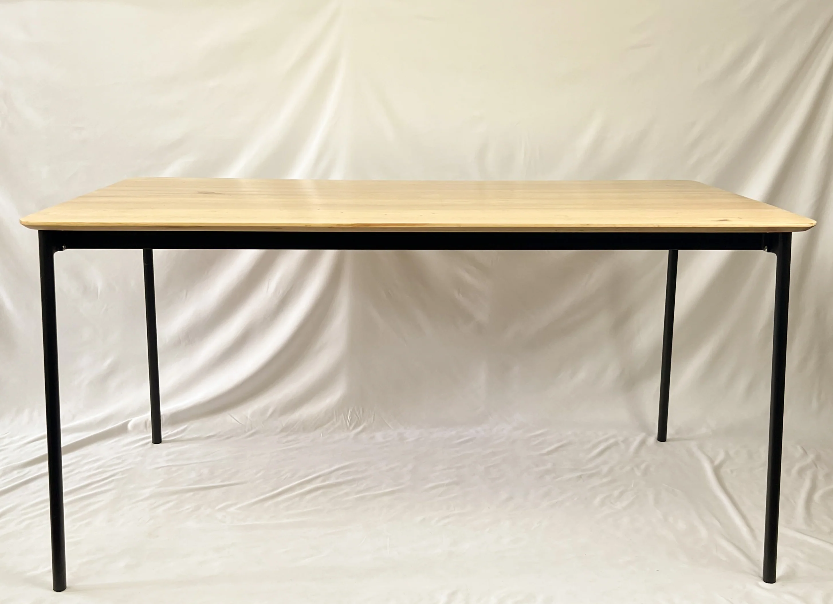 SLICK Dining Table - Image 8